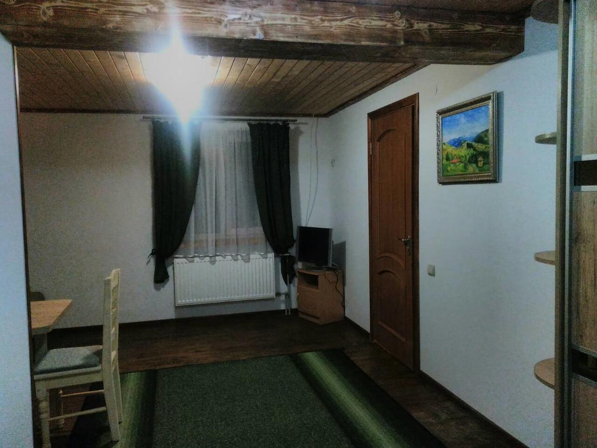 Cottage Palitra Yablunytsya Exterior photo